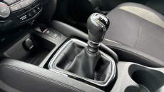 Nissan Qashqai 1.3 DiG-T Acenta Premium 5dr Petrol Hatchback